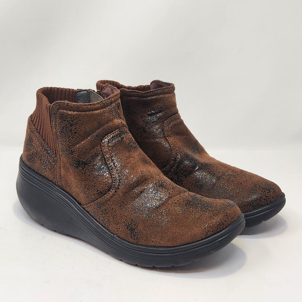 Bzees Weekend Wedge Ankle Boots Booties Brown Fabric Women Size 8M Comfort Zip